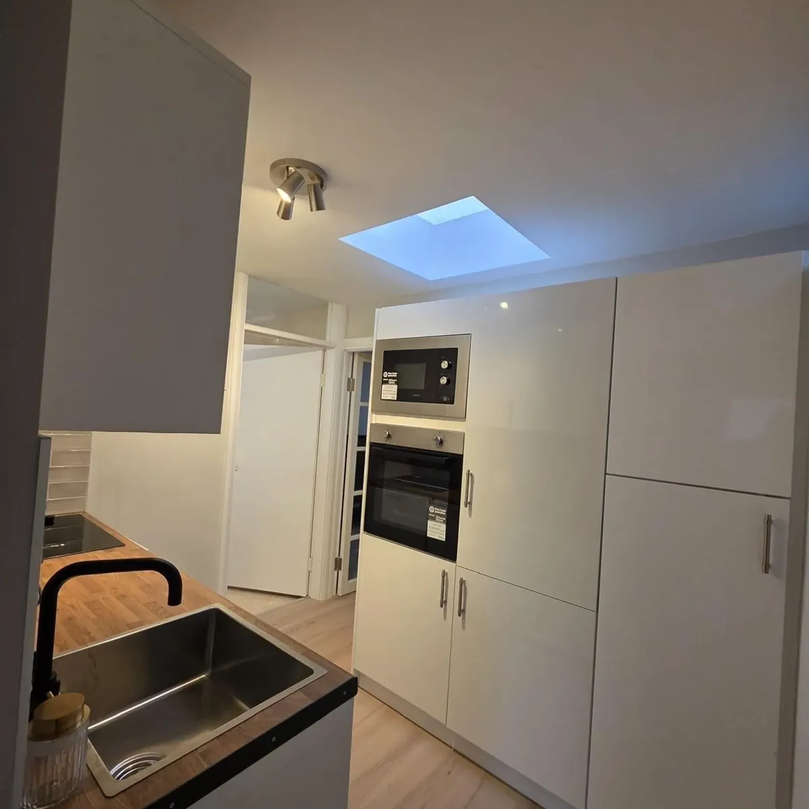 Entire in Dublin 16, Dundrum - Image 3
