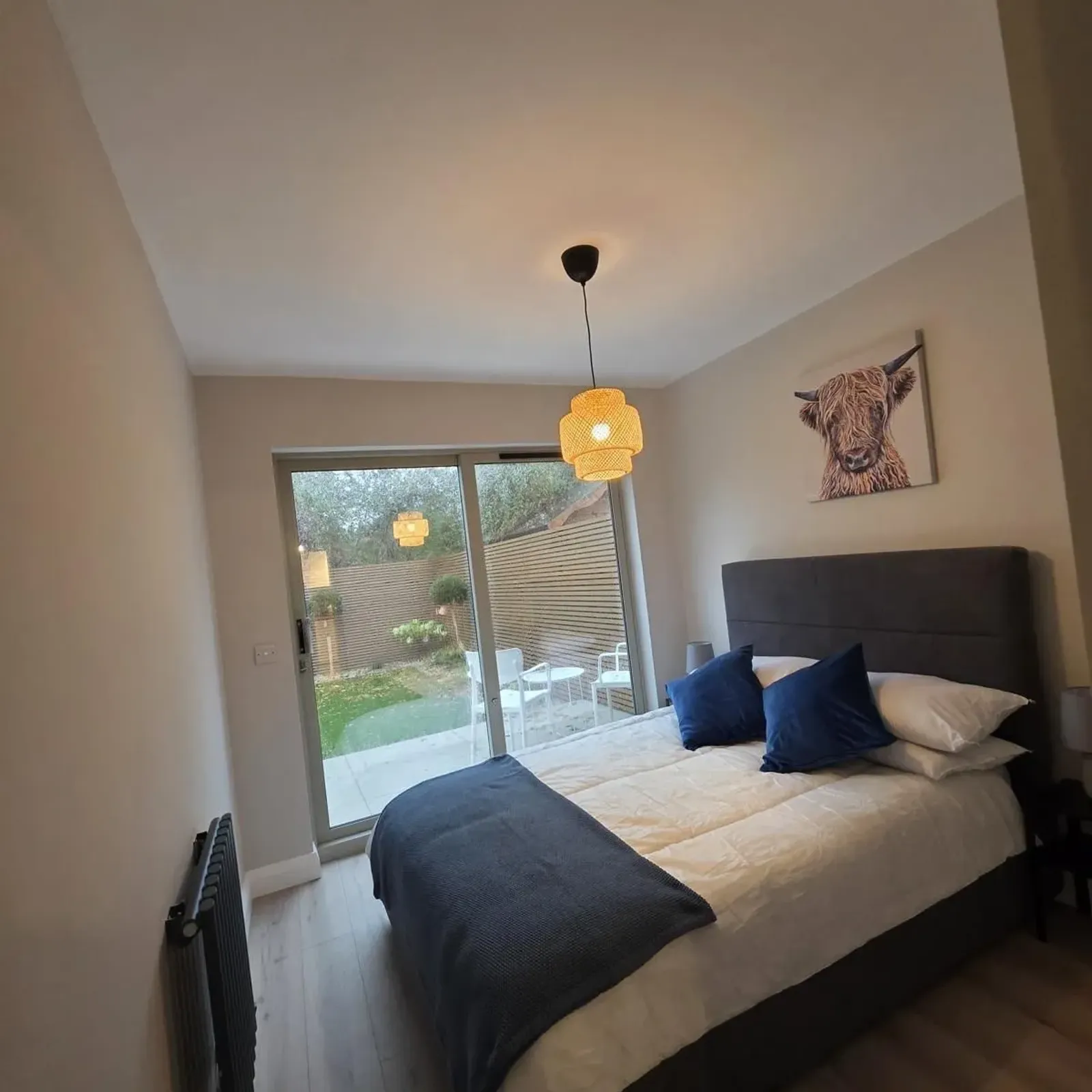 Entire in Dublin 16, Dundrum - Image 1