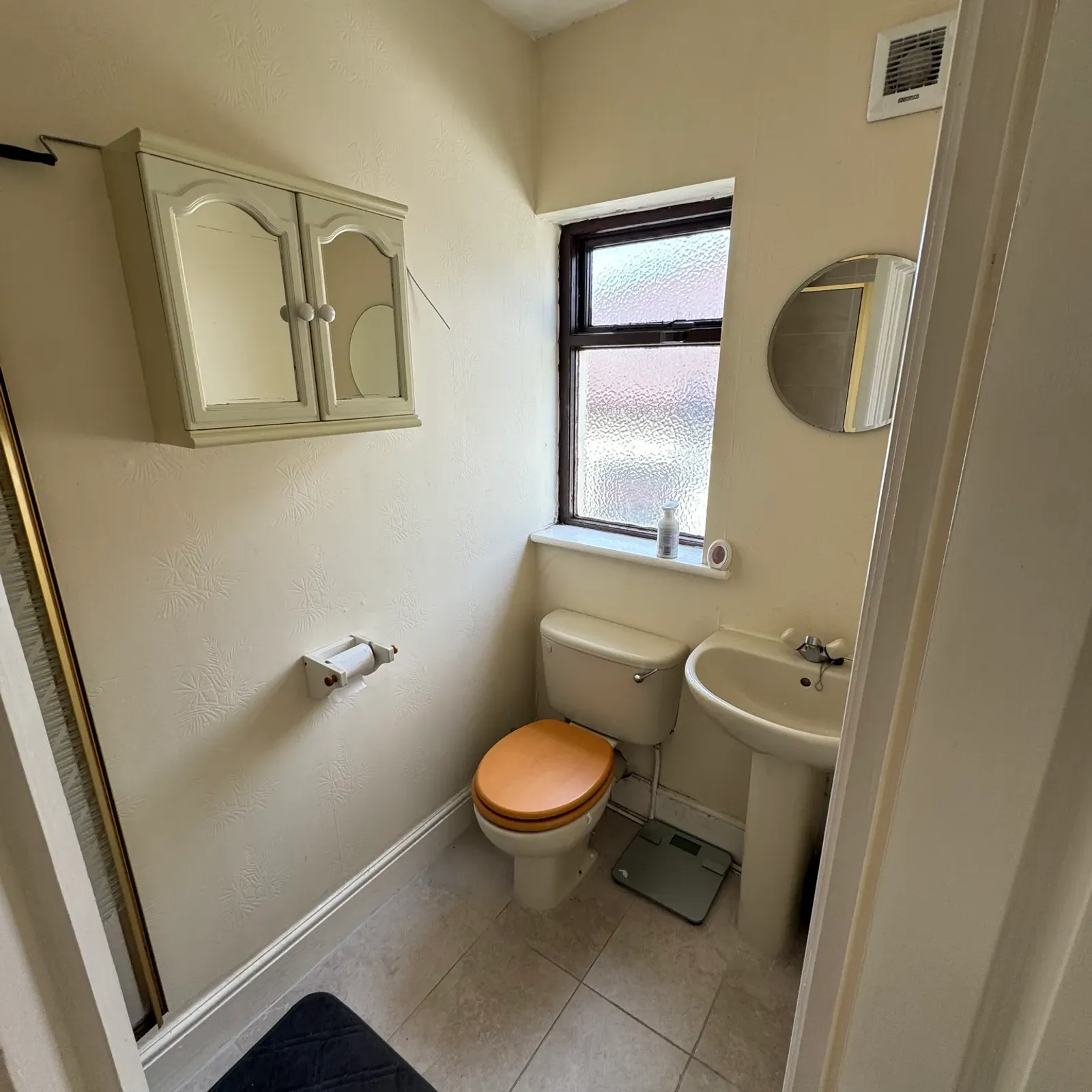 Room in Dublin 18, Glencullen - Image 3